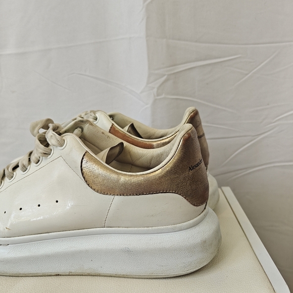 Alexander McQueen Oversized White Leather Trainers Size EU 42 US 9 E Men's - Picture 5 of 14